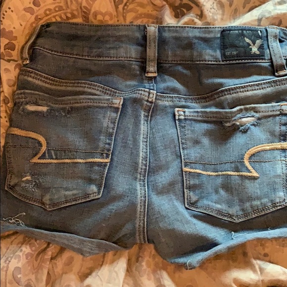 American Eagle Shorts - Picture 2 of 3
